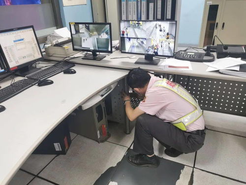 迎國慶護進博保安全 9號線桂林路站開展AFC故障應(yīng)急演練與通訊設(shè)備修理